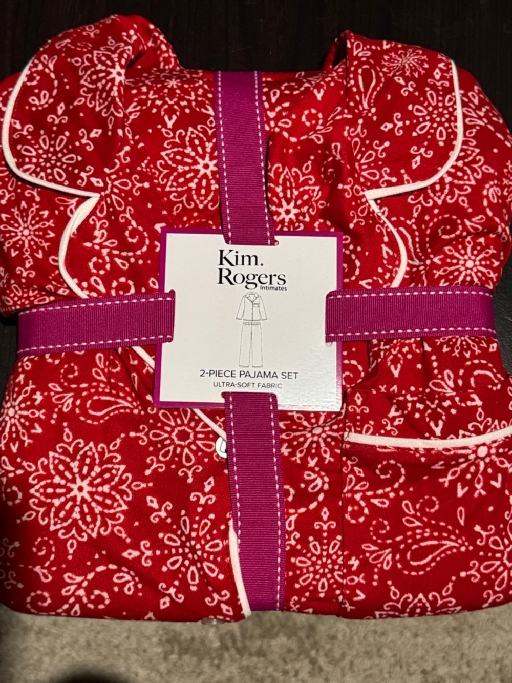 Size Large Kim Rogers Red and White Snowflake Pajama Set